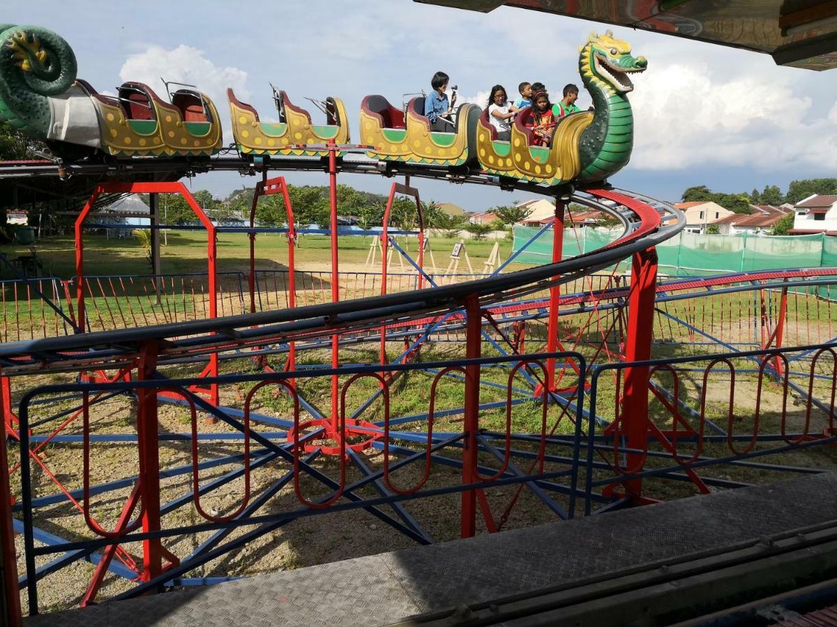 Bayou Lagoon Park Resort Malacca Eksteriør billede